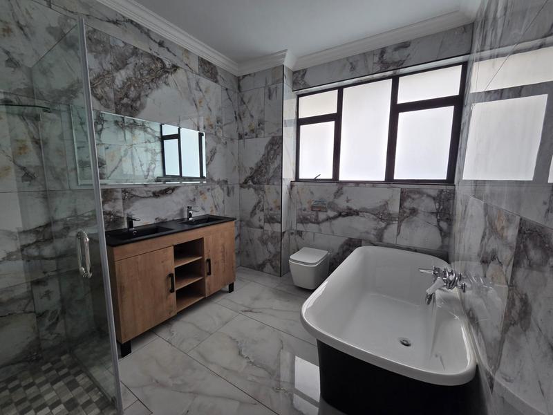 5 Bedroom Property for Sale in The Islands Estates North West